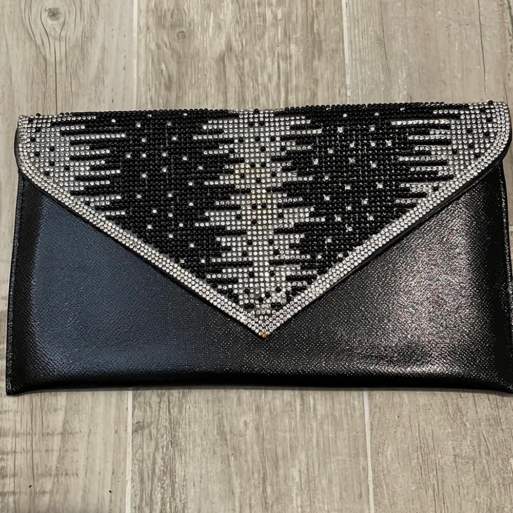 Envelope clutch
